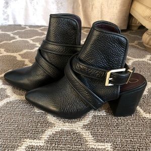 Report Signature Booties